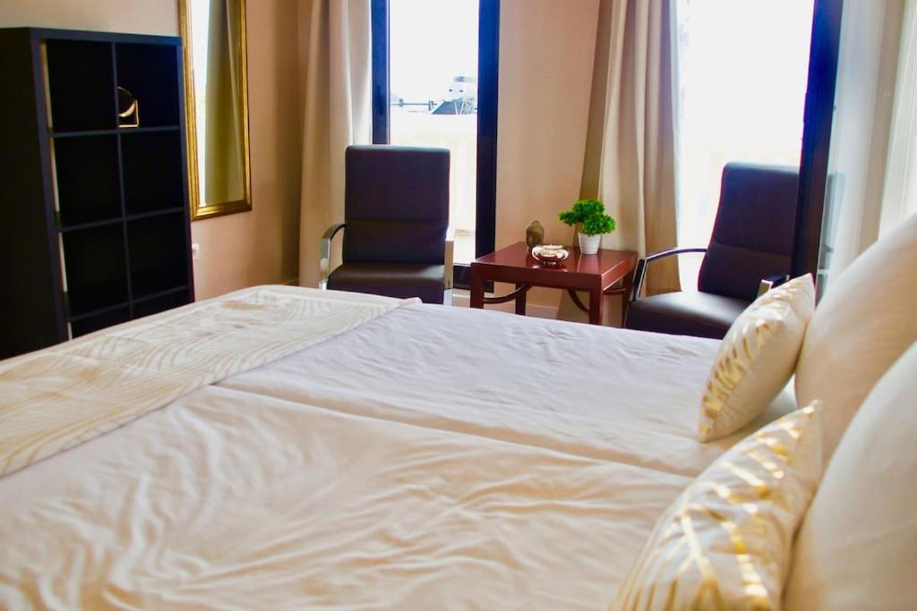 Villa Vista Bella Costa Adeje In Ruhiger Villengegend Mit Meerblick Bagian luar foto