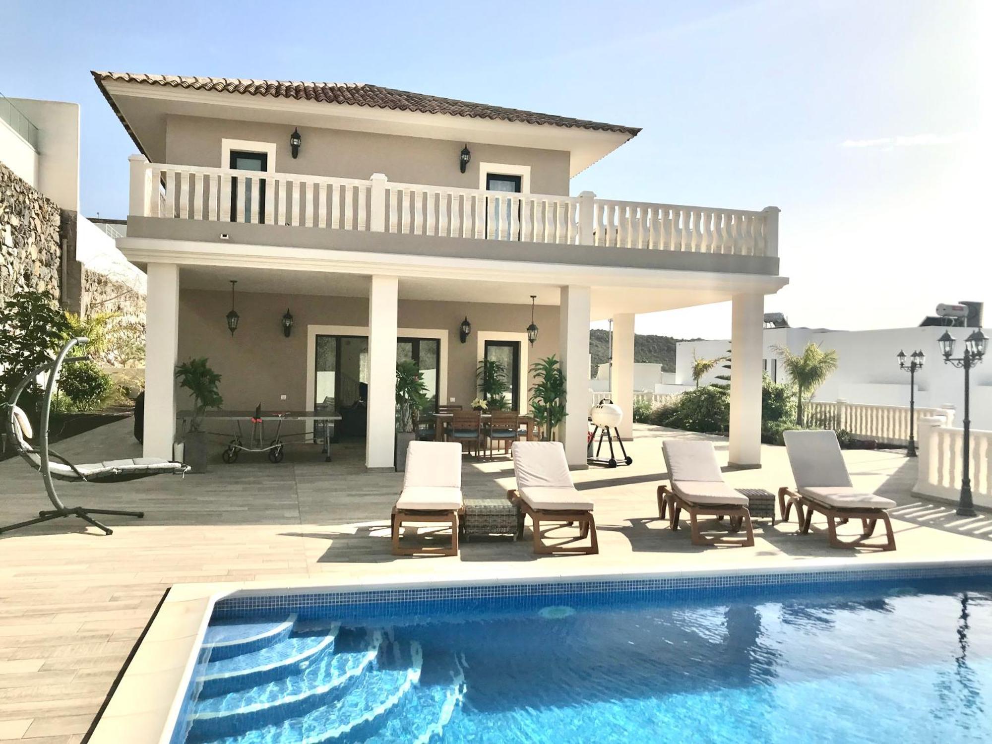 Villa Vista Bella Costa Adeje In Ruhiger Villengegend Mit Meerblick Bagian luar foto
